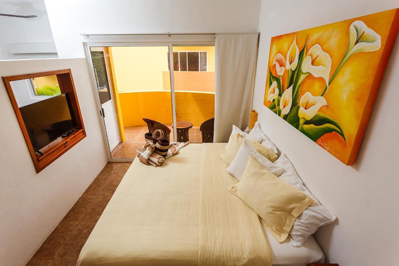Kaam Accommodations ปัวร์โตโมเรลอส ภายนอก รูปภาพ