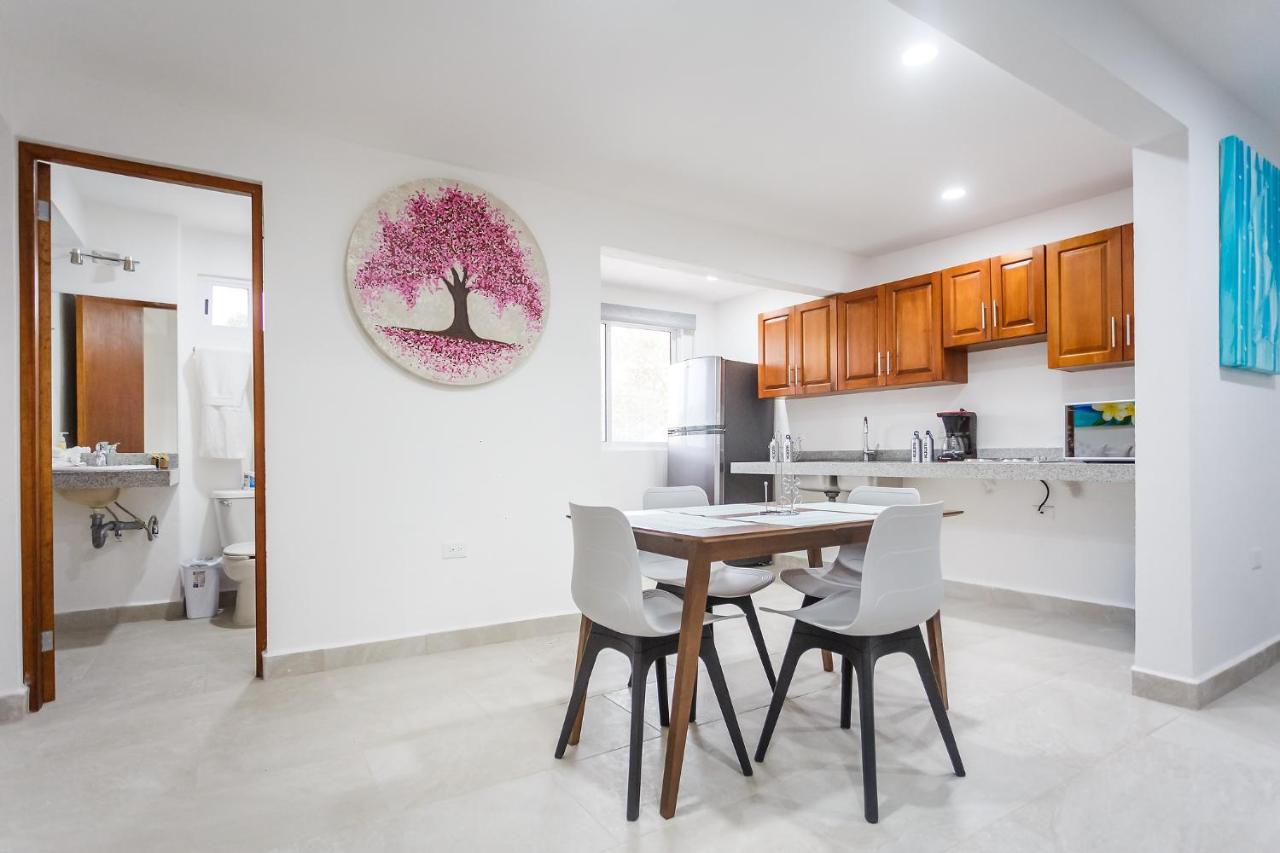 Kaam Accommodations ปัวร์โตโมเรลอส ภายนอก รูปภาพ